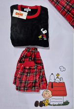 Load image into Gallery viewer, Women's Snoopy Fleece Pyjamas (Sizes:S-XL)