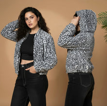 Load image into Gallery viewer, Women's Fur Leopard Jacket -Black & Grey (Size S-M-L)- BLACK FRIDAY OFFER