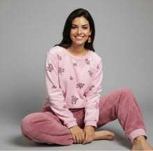 Load image into Gallery viewer, Women's Flowers Fleece Pyjamas (Sizes:S-XL)
