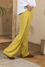 Load image into Gallery viewer, Trousers- Women's Linen Pleated Pants-Yellow

