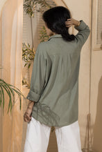 Load image into Gallery viewer, Basic Linen Women's Long Shirt - Khaki
