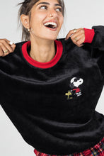 Load image into Gallery viewer, Women&#39;s Snoopy Fleece Pyjamas (Sizes:S-XL)
