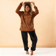 Load image into Gallery viewer, Women&#39;s Leopard Fleece Pyjamas (Sizes M-XL)
