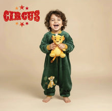 Load image into Gallery viewer, Baby Boy&#39;s Simba Fleece Sleeping Bag (Size 12m-4-6yrs)
